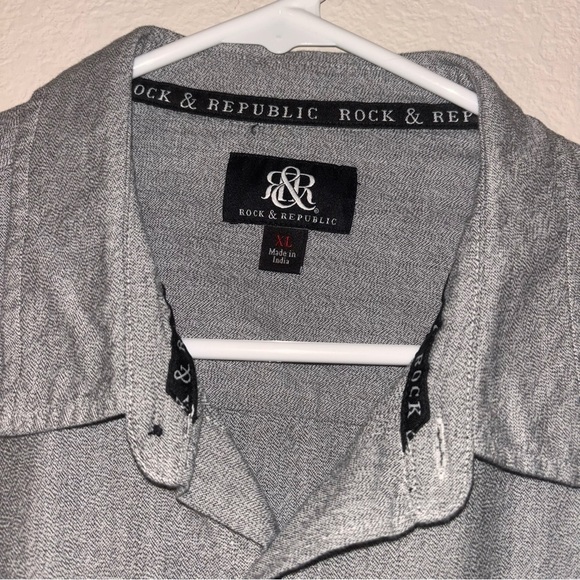 Rock & Republic Gray Casual Button Down Shirt - Picture 2 of 2
